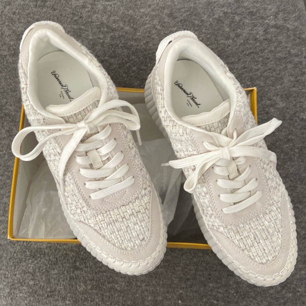Universal Thread version of the “Fay”. Size 8